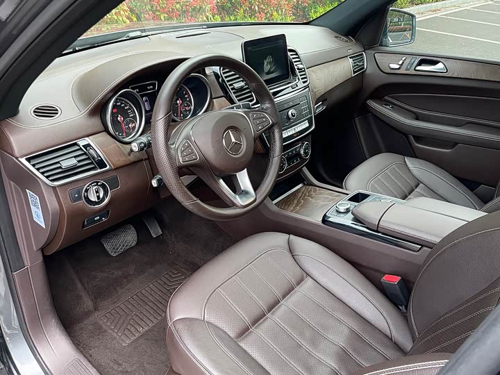 Mercedes-Benz GLE — фото 6