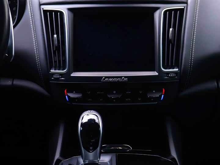 Maserati Levante 2016 3.0 T Standard — фото 10