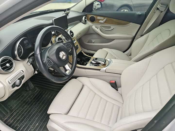Mercedes-Benz C-Class C 200 L — фото 11