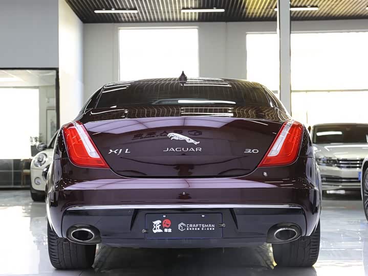 Jaguar XJ 2018 XJL 3.0 SC 2 WD — фото 21