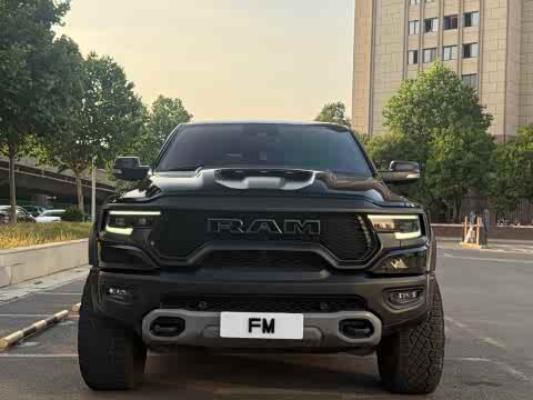 RAM Trucks 2022 6.2 T TRX — фото 15