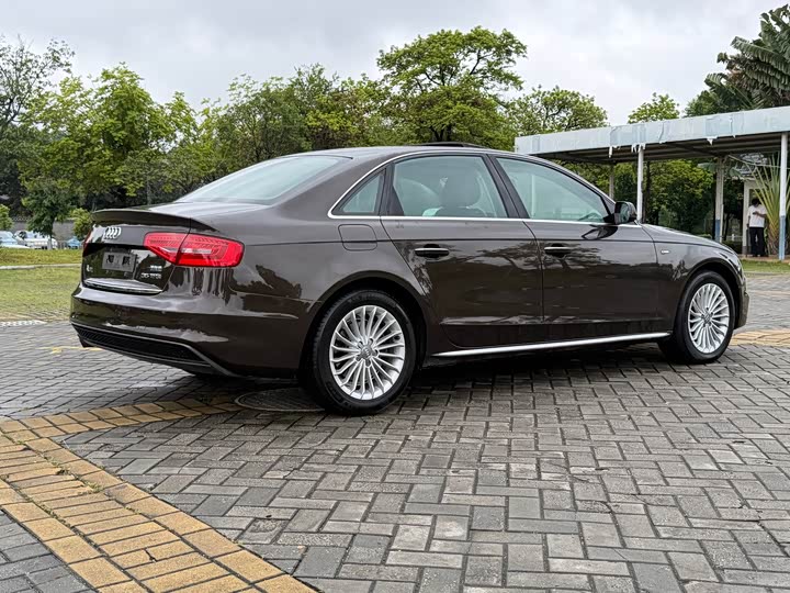 Audi A4L 35 TFSI S line комфорт — фото 16