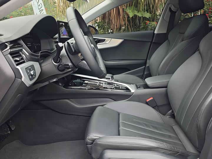 Audi A5 2022 Sportback 40 TFSI — фото 5