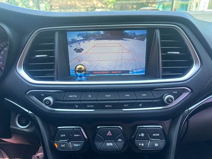 Trumpchi GS4 2016 235 T G-DCT — фото 12