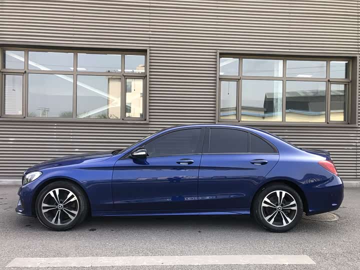 Mercedes-Benz C-Class 2018 C 200 — фото 3