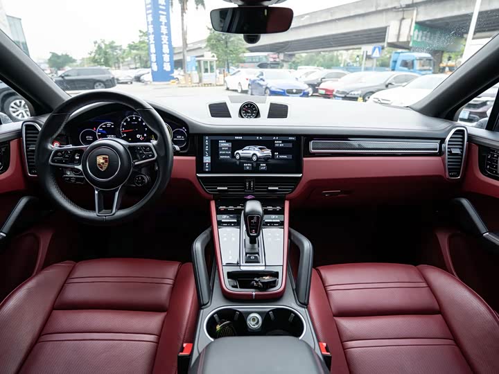 Porsche Cayenne 2019 Cayenne Coupé 3.0 T — фото 11