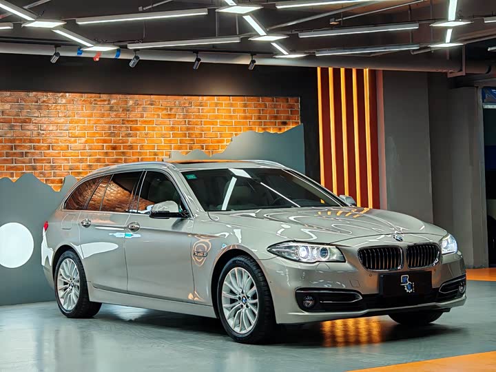 BMW 5 Series — фото 3