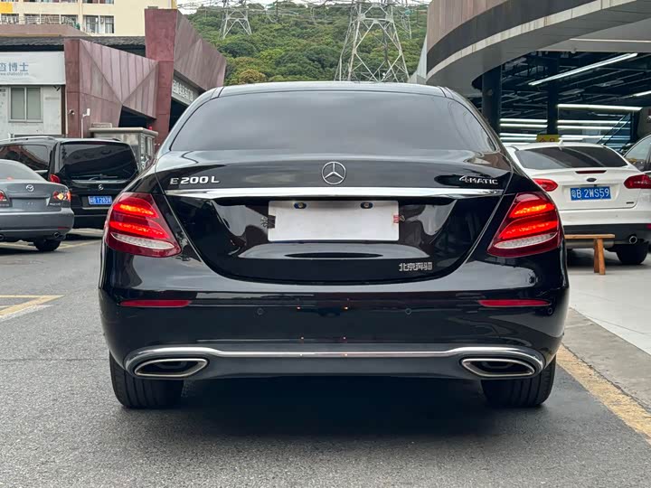 Mercedes-Benz E-Class 2018 E 200 L 4 MATIC — фото 5