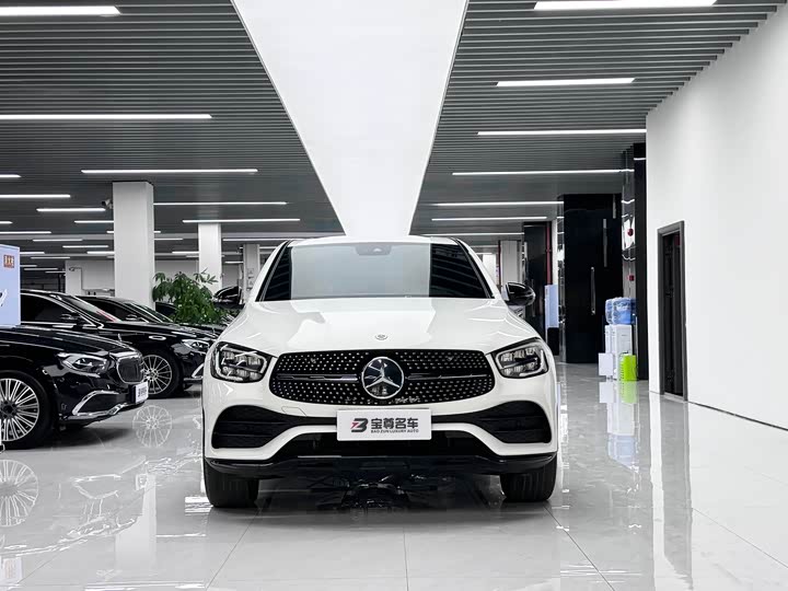 Mercedes-Benz GLC 2023 GLC 300 4 MATIC SUV — фото 2