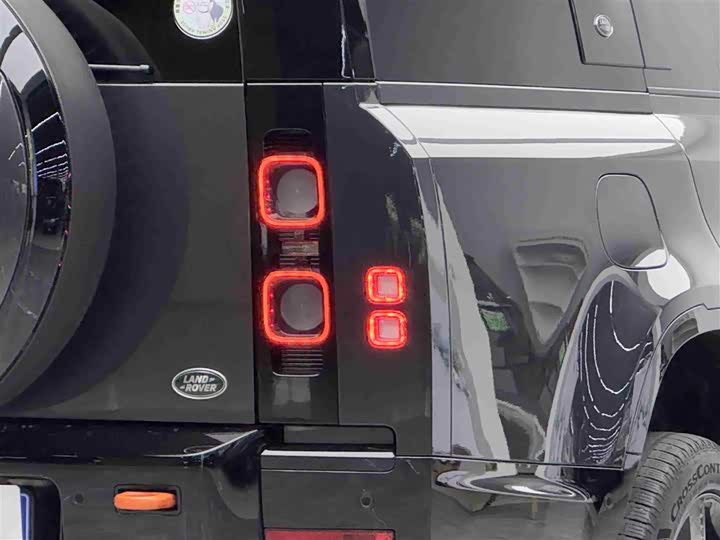 Land Rover Defender — фото 18