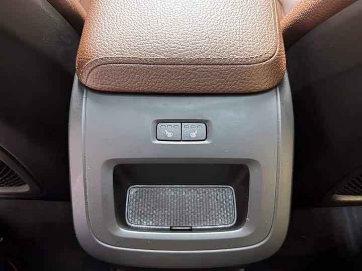 Volvo XC60 2020 T 5 4 WD — фото 16