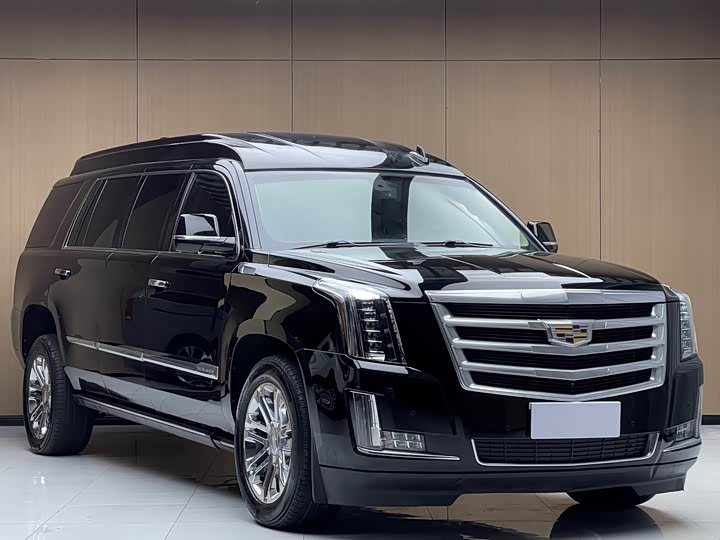 Cadillac ESCALADE 2017 6.2 L ESV — фото 2