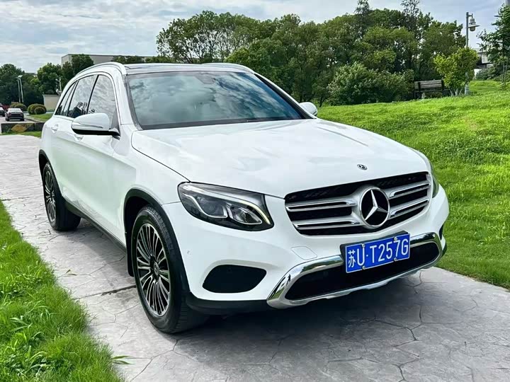 Mercedes-Benz GLC 2019 GLC 200 4 MATIC