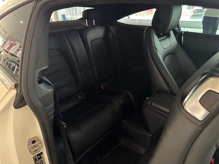 Mercedes-Benz C-Class 2018 C 200 — фото 14