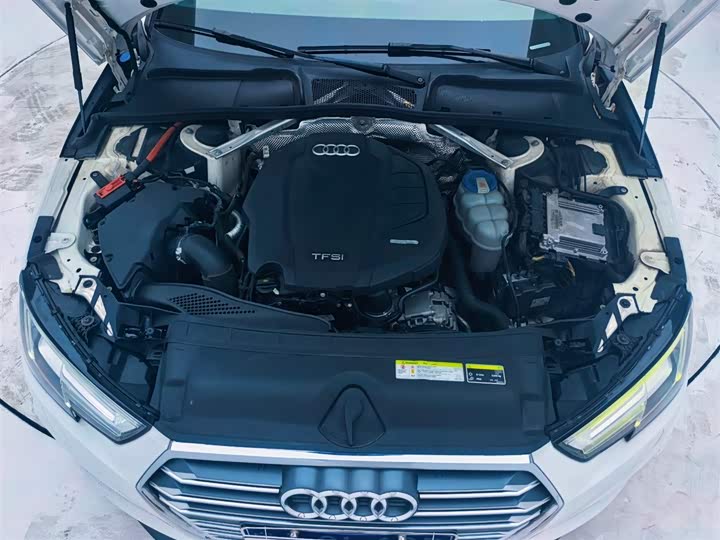 Audi A4L 2019 40 TFSI VI — фото 27