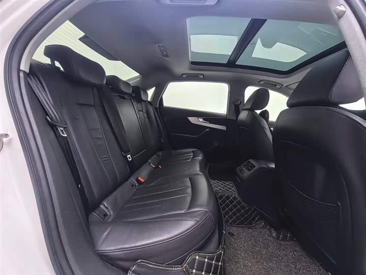 Audi A4L 2019 40 TFSI VI — фото 11