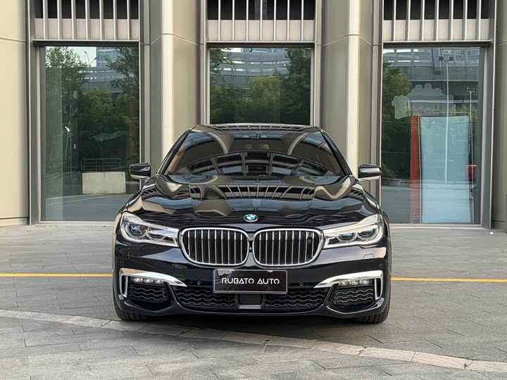BMW 7-Series 2018 750 Li x Drive M — фото 5