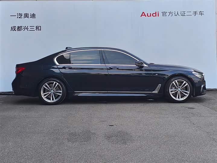 BMW 7-Series 2016 740 Li Leading — фото 2