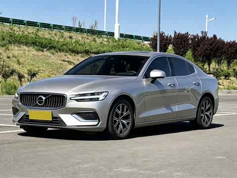 Volvo S60 2023 B 4 — фото 16