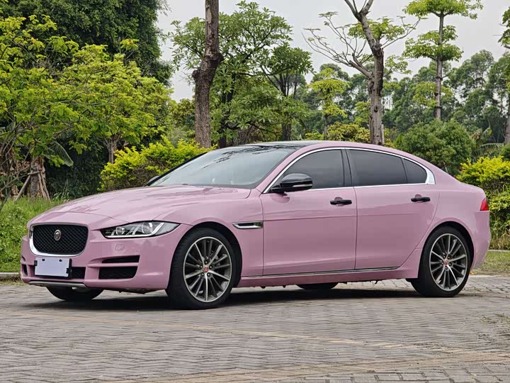 Jaguar XEL 2018 2.0 T 200 PS — фото 1