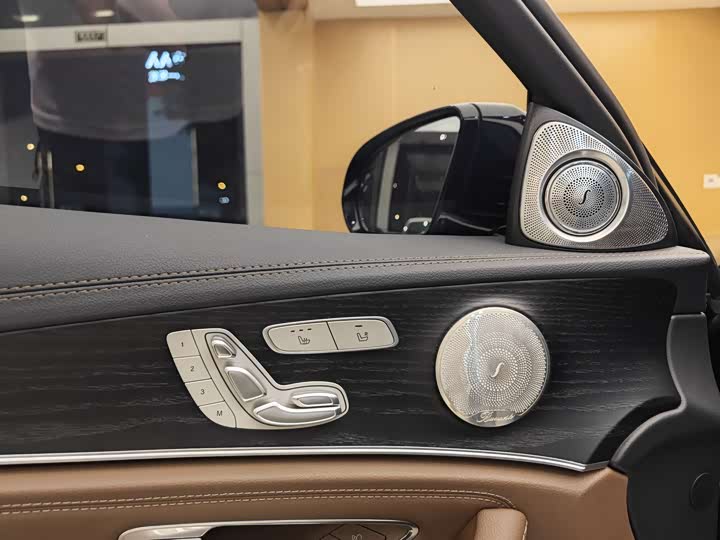 Mercedes-Benz E-Class 2023 E 300 L — фото 8
