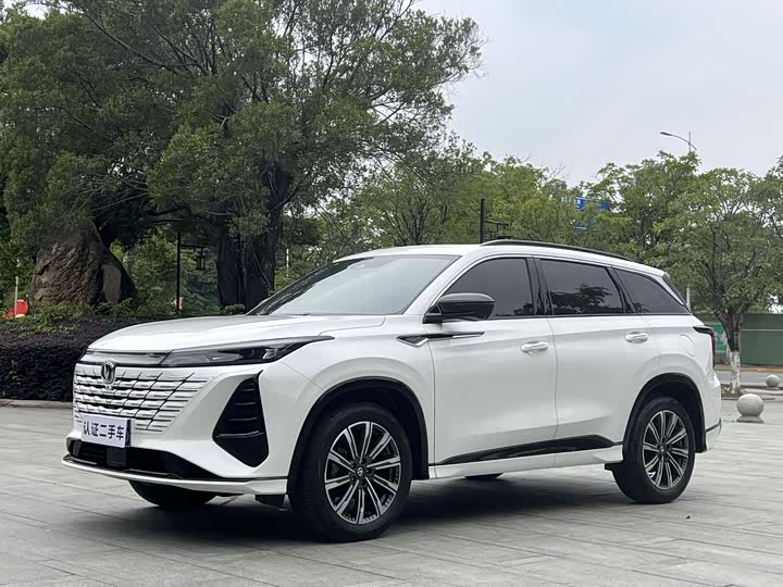 Changan CS75 PLUS 2024 1.5 T — фото 1
