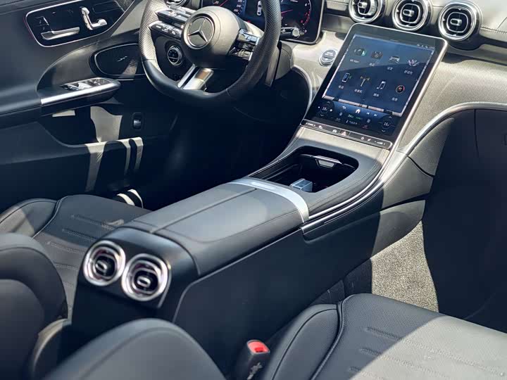 Mercedes-Benz C-Class 2024 C 260 L — фото 11