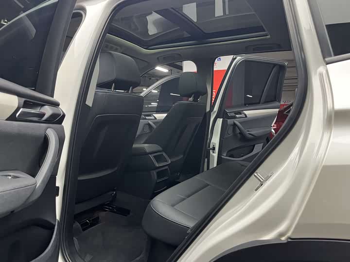 BMW X3 2016 s Drive 20i — фото 24