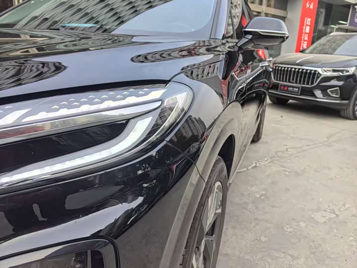 Hongqi HS3 PHEV 2025 117km — фото 9