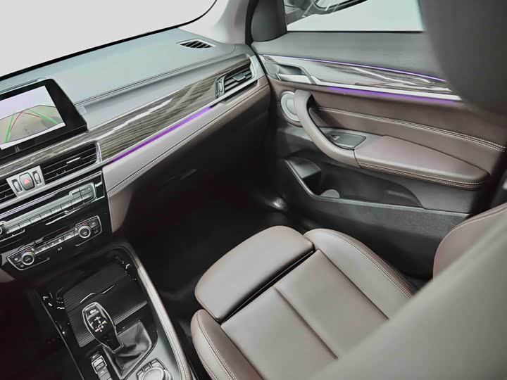 BMW X1 2022 x Drive 25 Li — фото 34