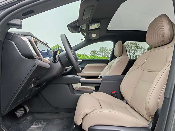 Volvo XC70 Hybrid 2026 4 WD Ultra — фото 14