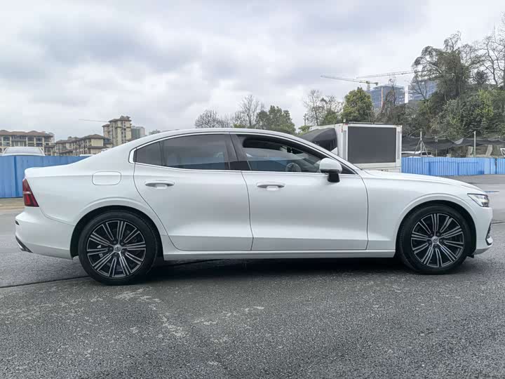 Volvo S60 2021 T 4 — фото 5