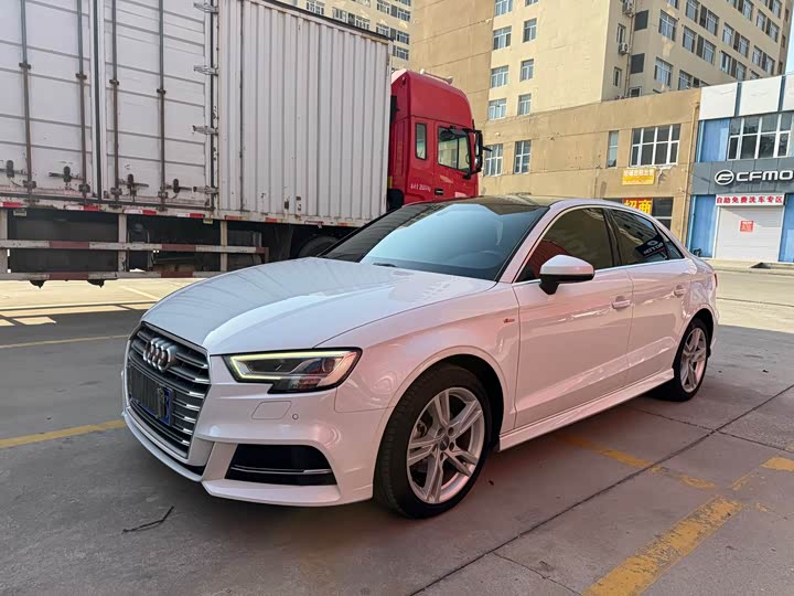 Audi A3 2020 Limousine 35 TFSI VI — фото 1
