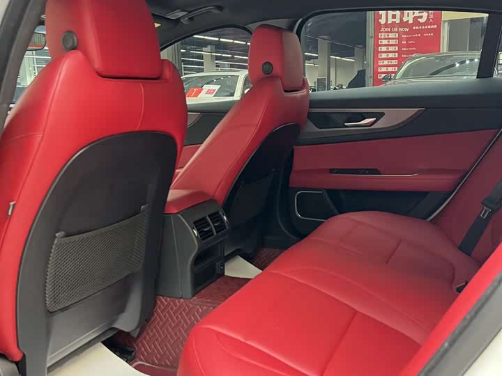 Jaguar XEL 2022 2.0 T 250 PS R-DYNAMIC S — фото 11