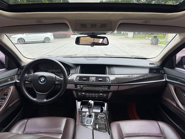 BMW 5 Series 525Li — фото 6
