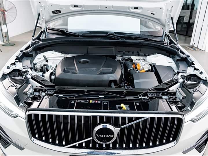 Volvo XC60 Hybrid 2023 T 8 PHEV 4 WD — фото 26