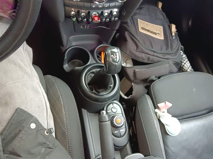 MINI Hatch — фото 12