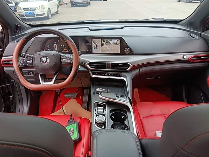 Changan UNI-T 2020 1.5 T Flagship — фото 10