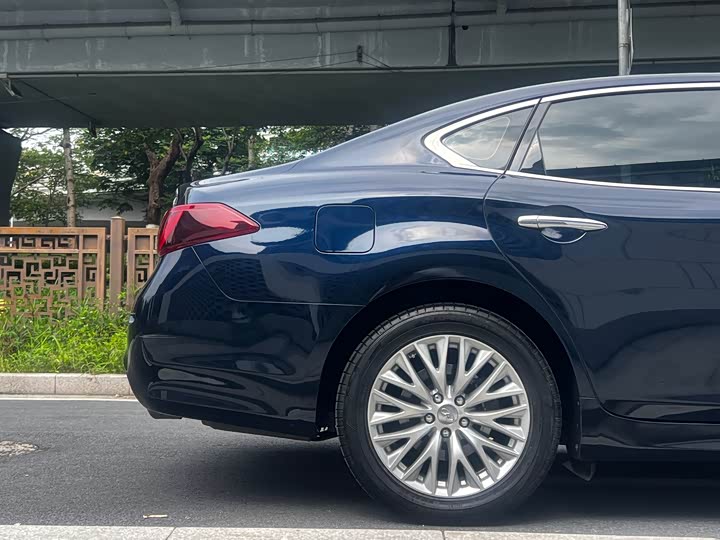Infiniti Q70 2015 Q 70 L 2.5 L — фото 10