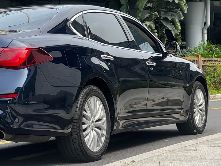 Infiniti Q70 2015 Q 70 L 2.5 L — фото 14
