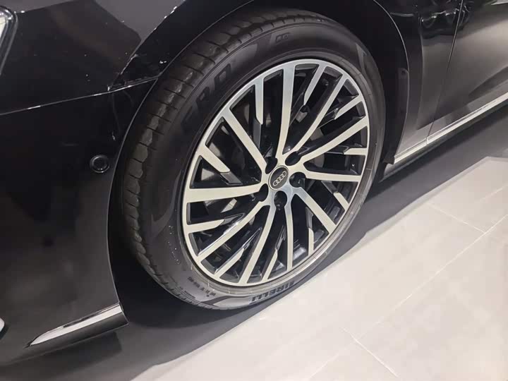 Audi A8 2023 A 8 L 50 TFSI quattro — фото 6