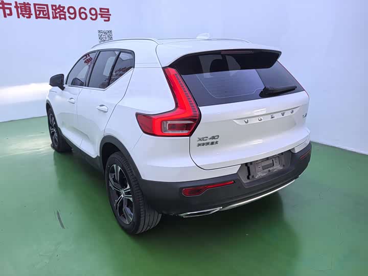 Volvo XC40 2020 T 4 WD — фото 5