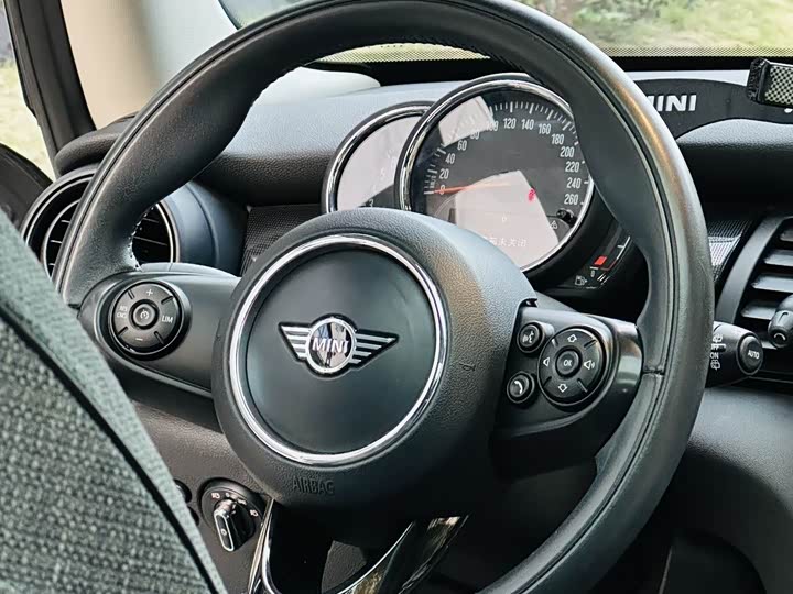 MINI Hatch — фото 14