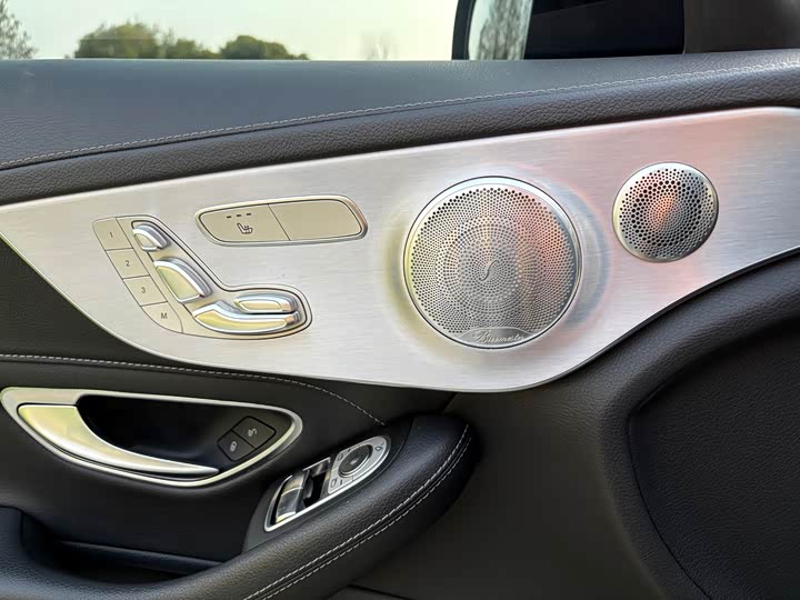 Mercedes-Benz C-Class 2019 AMG C 63 — фото 12