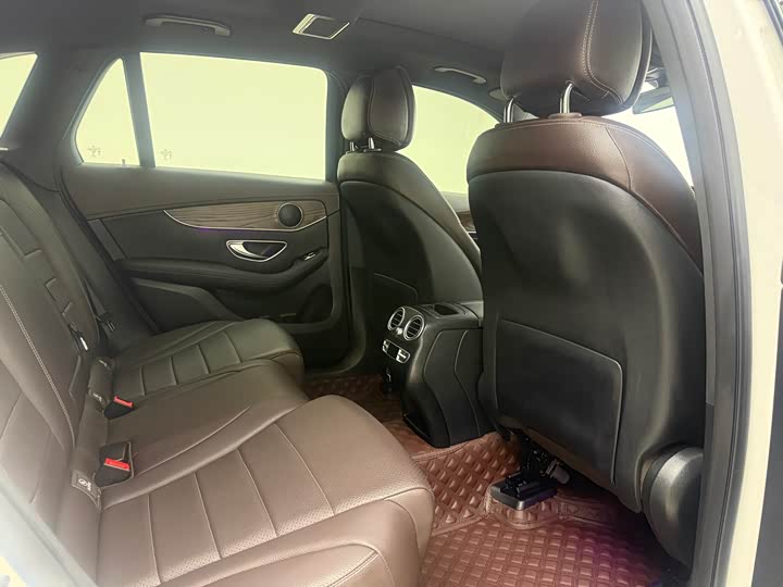 Mercedes-Benz GLC 2021 GLC 260 L 4 MATIC Luxury — фото 25