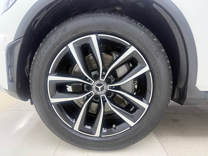Mercedes-Benz GLC 2021 GLC 260 L 4 MATIC Luxury — фото 24