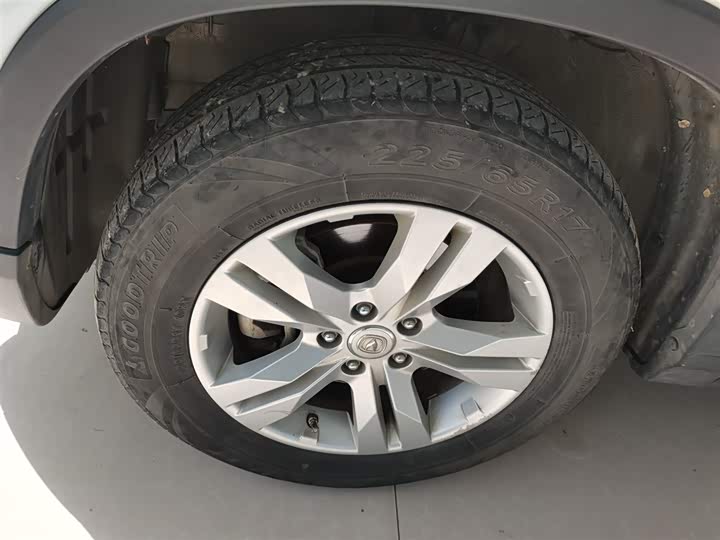 Changan CS75 2017 1.8 T AT 4 WDElite — фото 23