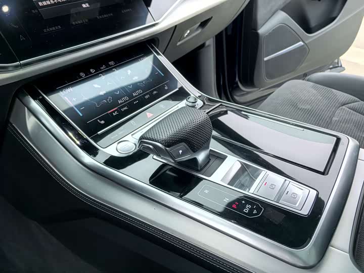 Audi Q8 2019 55 TFSI — фото 12