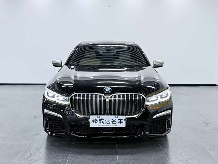 BMW 7-Series 2017 M 760 Li x Drive — фото 3