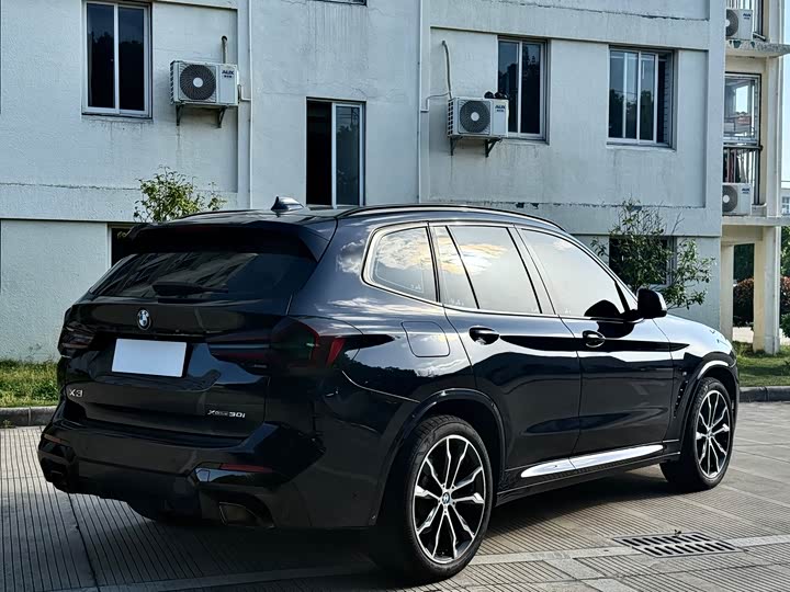 BMW X3 xDrive30i продвинутая M — фото 12